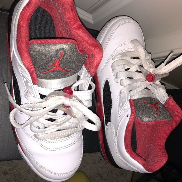 Jordan 4s lows white/red - Picture 2 of 2